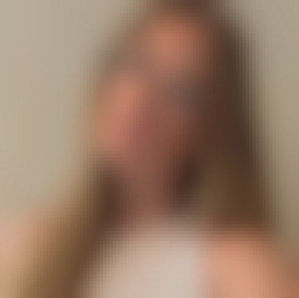 Margret Donald, 34, China