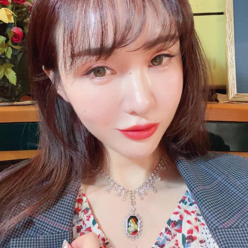 Mika, 37, Columbia