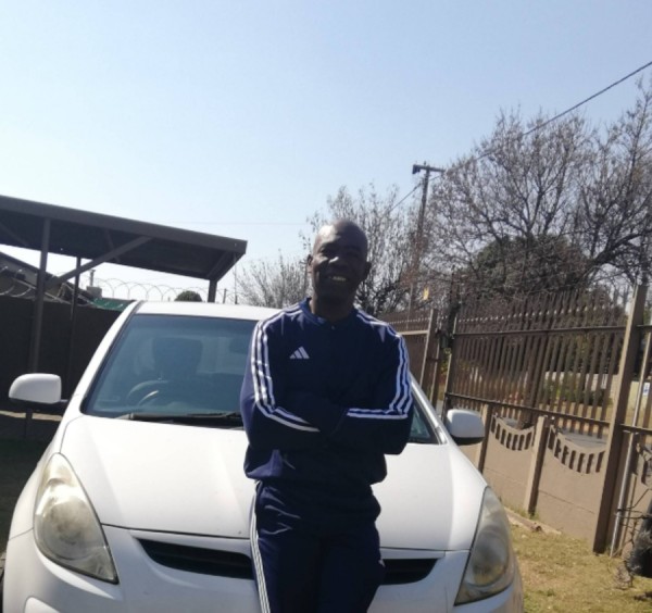 James, 57, Tirap