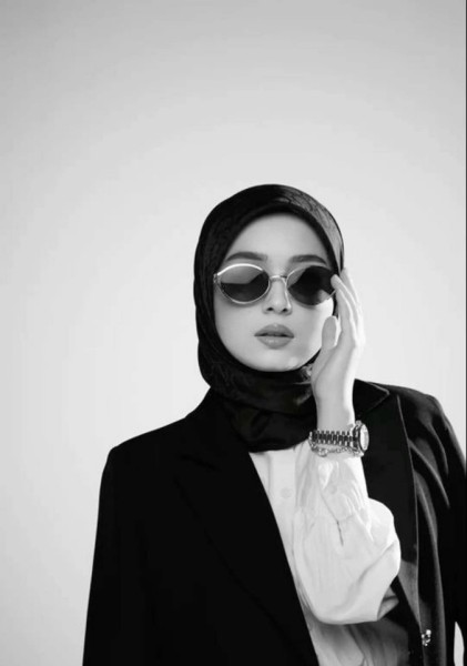 Iman, 38, Taucha