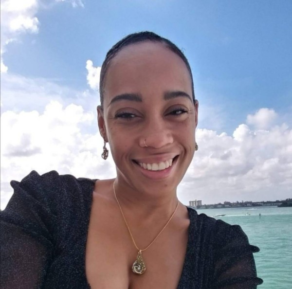 Bless Morrison, 39, Shakhunya