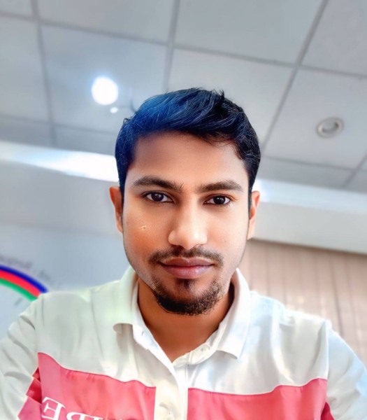 Akash, 25, Andranovao