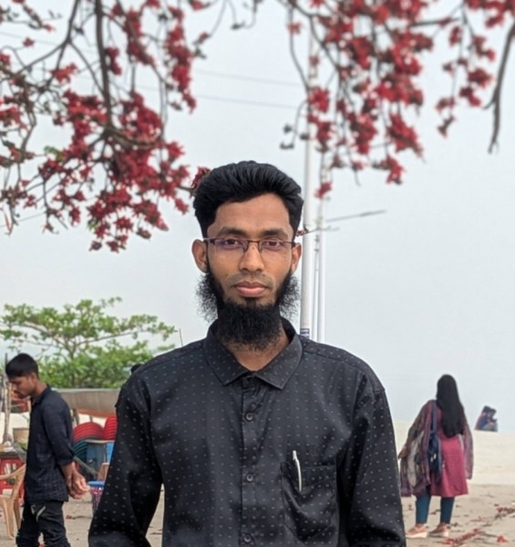 ABDUL JALIL, 32, Azuay