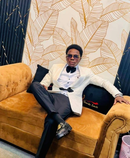 Luka, 25, Amulung