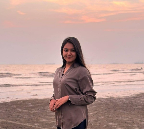 Tabassum, 27, Oka