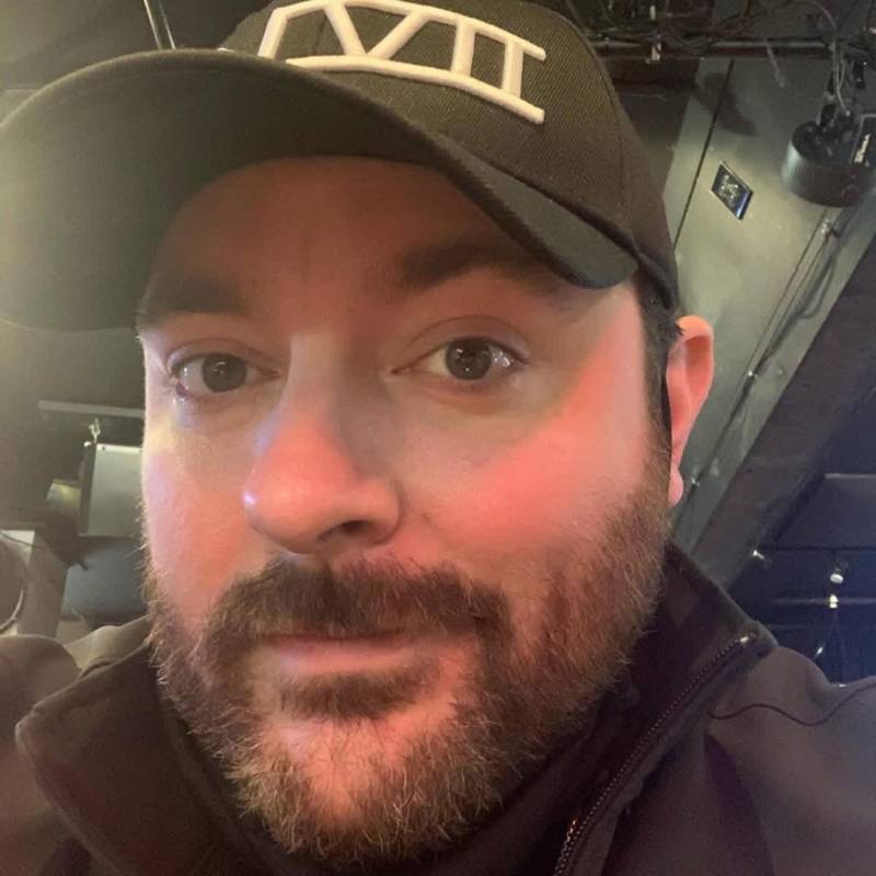Charles, 50, Naraura
