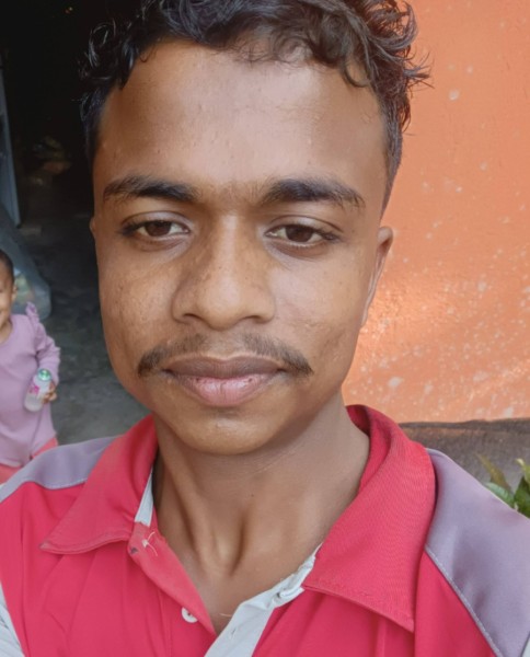 Monsur, 22, Brno