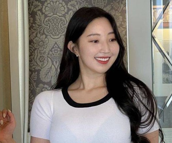 Fang, 30, Mae O