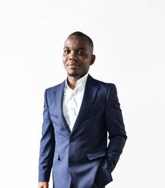 Alexander, 28, Bethesda