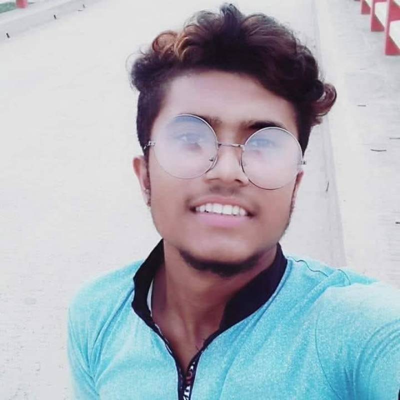 Mehedi Hassan, 21, Reykjav