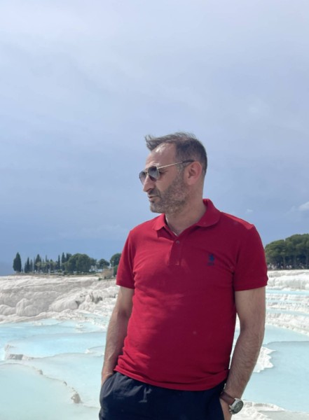 Önder, 40, Tubaran