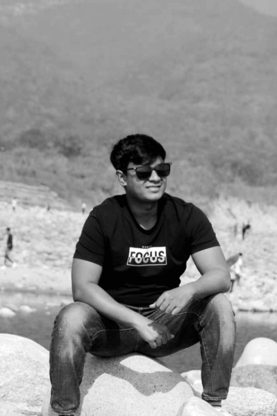 Jami, 31, Olalapadi