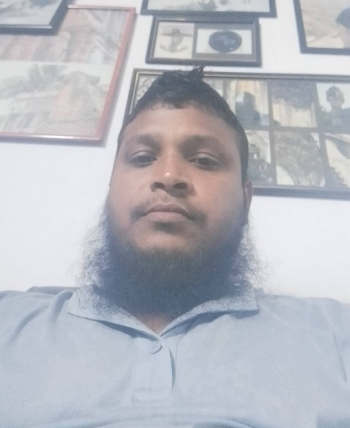 Arafat, 30, Al Fayd