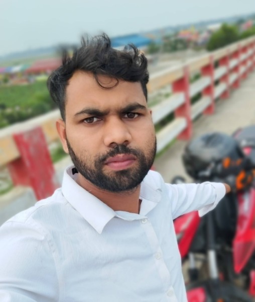 Arif, 32, Ambahita