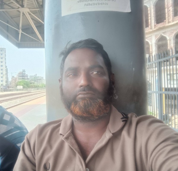 Mohammad, 41, Scornicesti