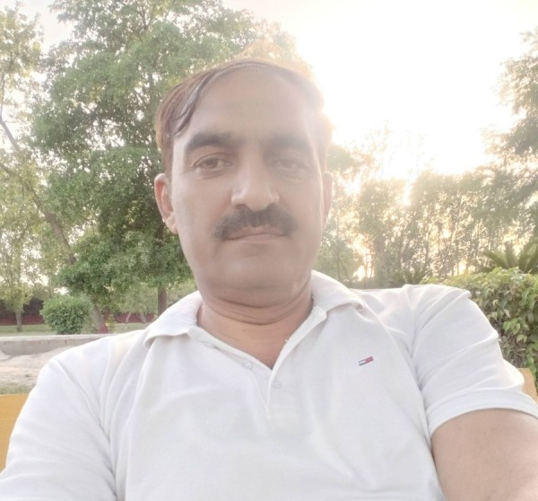 Jawad, 42, Sunnyside