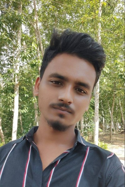 Shahriar, 20, Bainbridge