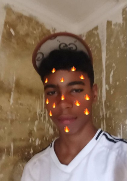 Rayan, 18, Lanester