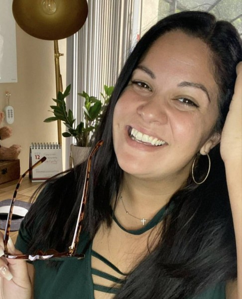 Shirley, 52, Suong