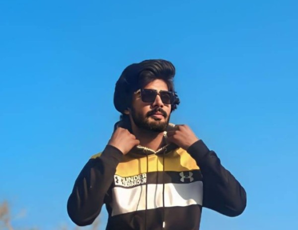 Adnan, 23, Sanoores