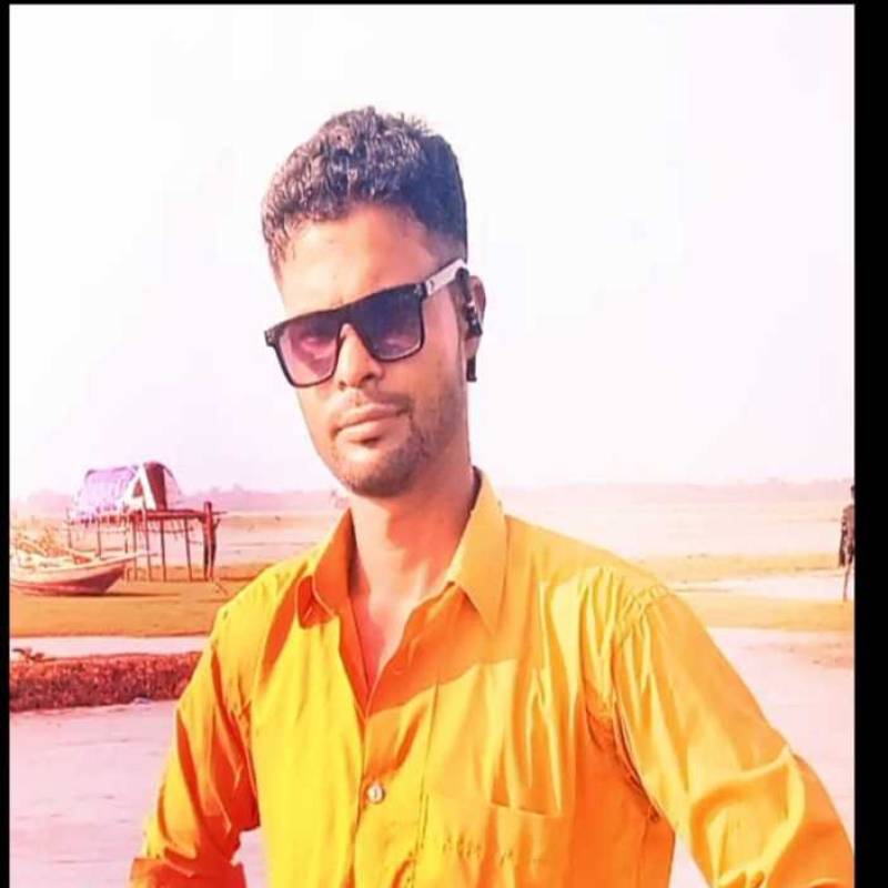 Md ALOMGIR Hossain, 33, The Bottom