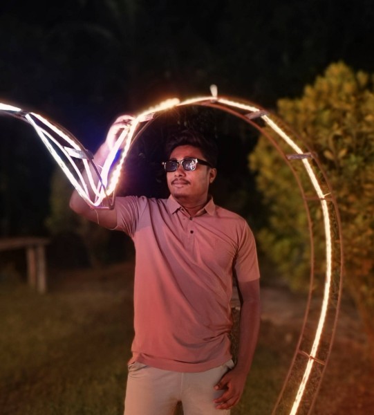 Esmile Hussain Shakil, 26, Aomori