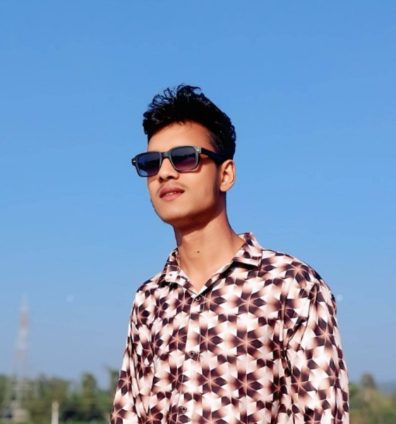 MD RASEL KHAN, 23, Portugalete