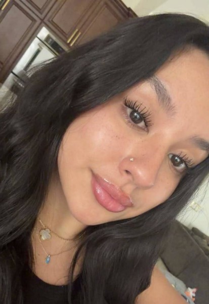 Ellen, 26, Burr Ridge