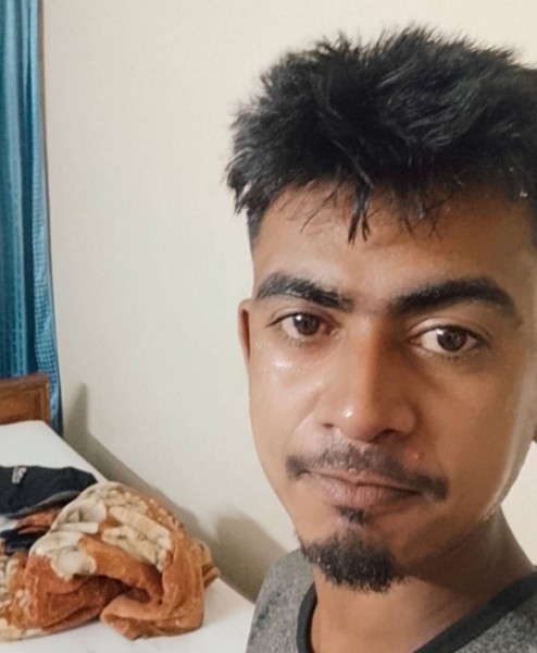 Alamin, 29, Si Racha