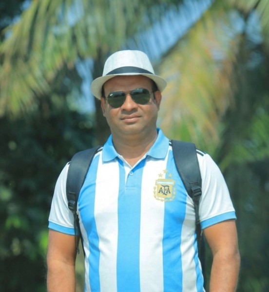 Farid, 39, Tuscumbia