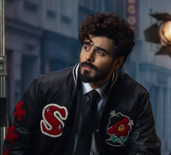 Nabil, 26, Jinsha