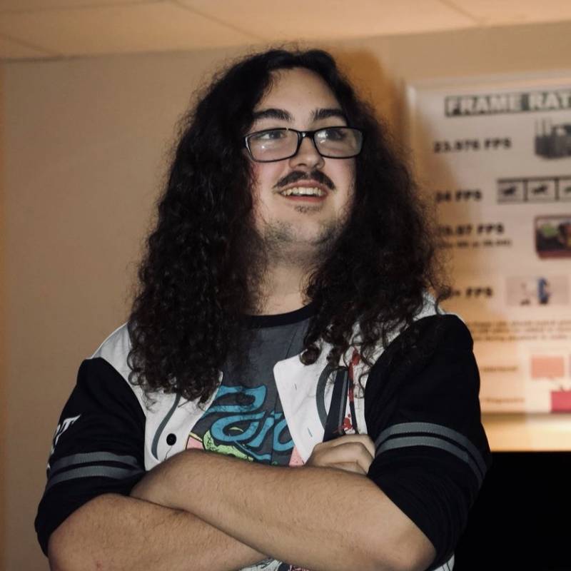 Zander, 20, Mikumi
