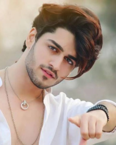 Robin khan, 25, San Cesareo