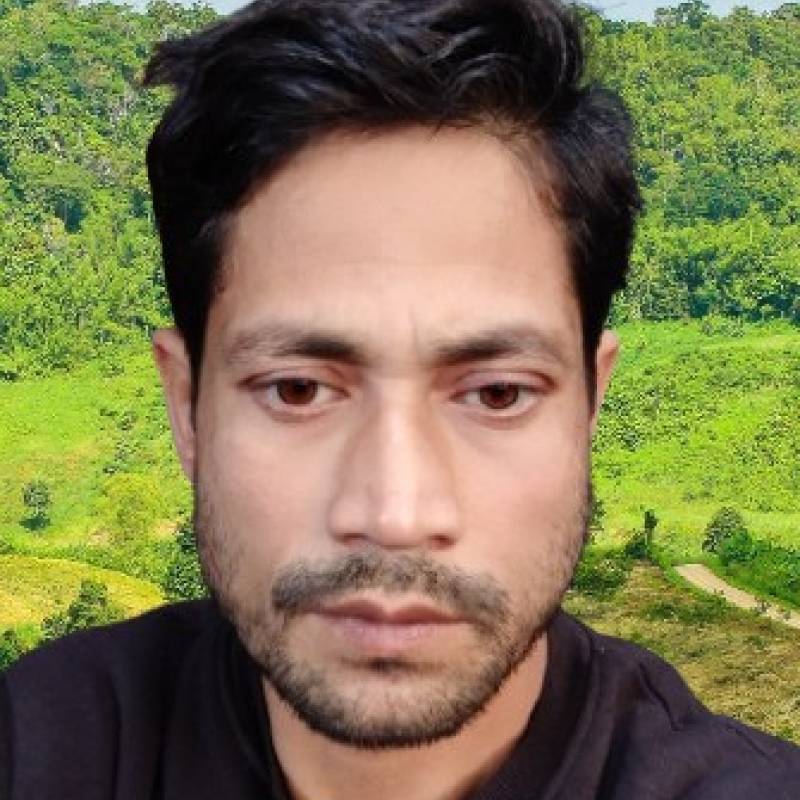 Mr Rana, 38, Quartier Militaire