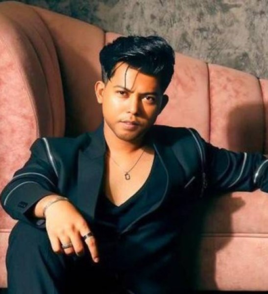 Sk Agun Khan, 31, Odzaci