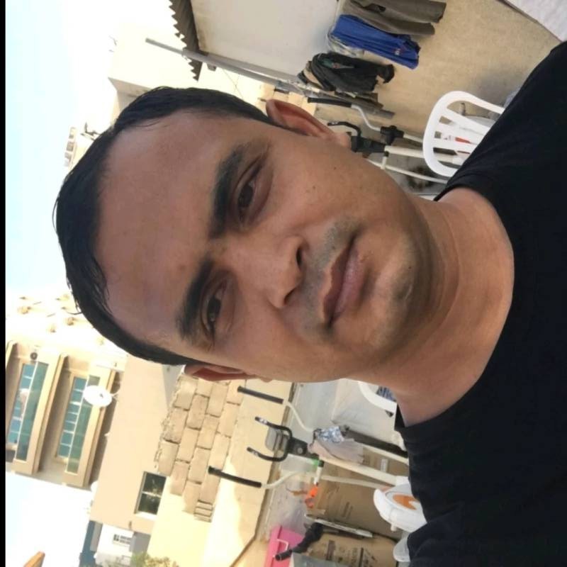 Mehedi, 35, Dakota