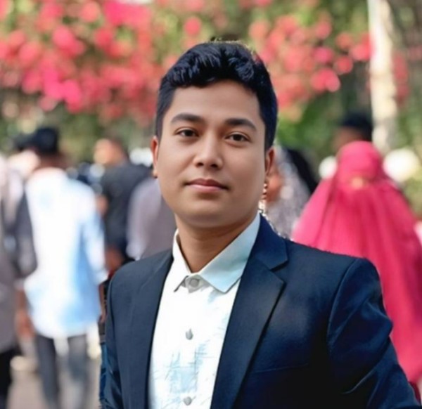 Dipto, 27, Zhangzhou
