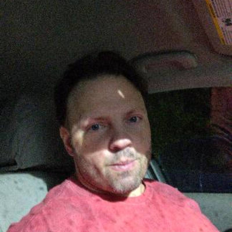 pat, 44, Isnapuram