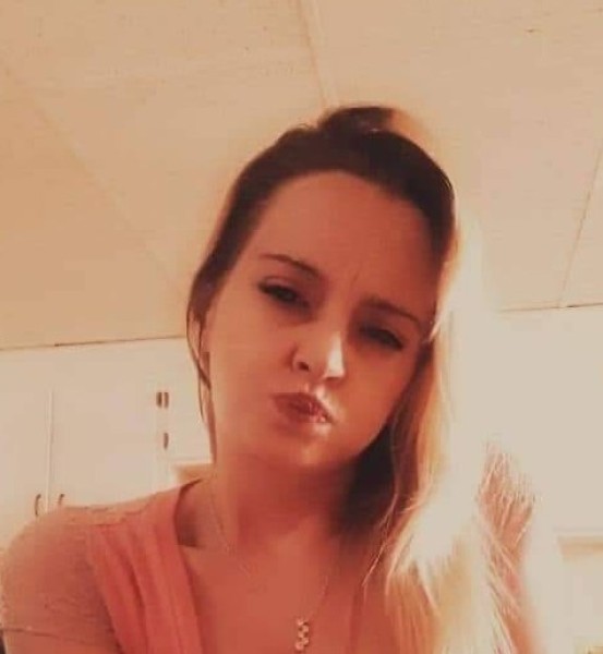 AngelaWhitfield, 31, Gloucester Point