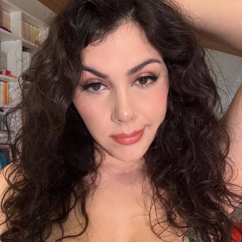 Ruby May, 43, Asahni