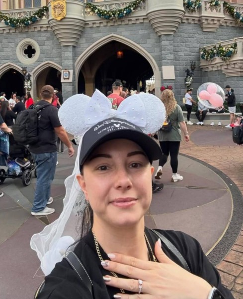 Valarie, 37, Bhiraha