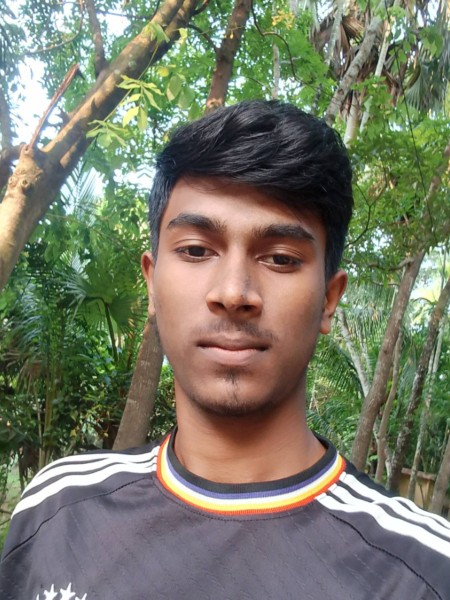 Nirob, 18, Varkaus