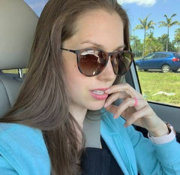 Marie, 29, Rosmalen