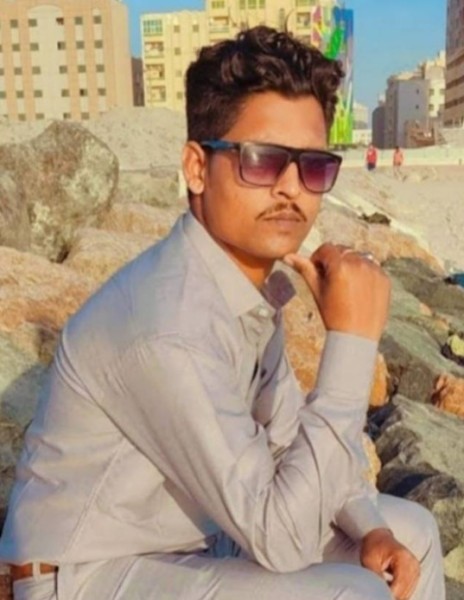 Roman, 37, Cheadle