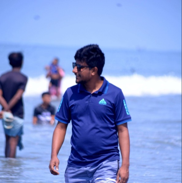 Arif khan, 32, Bensenville