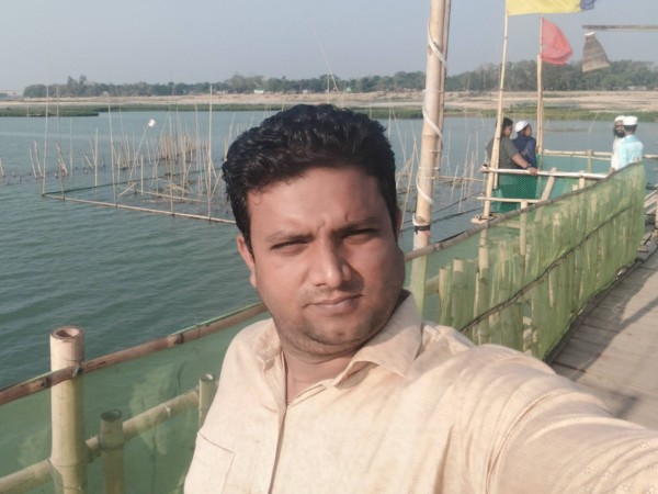 Raza, 35, Oudoaguko