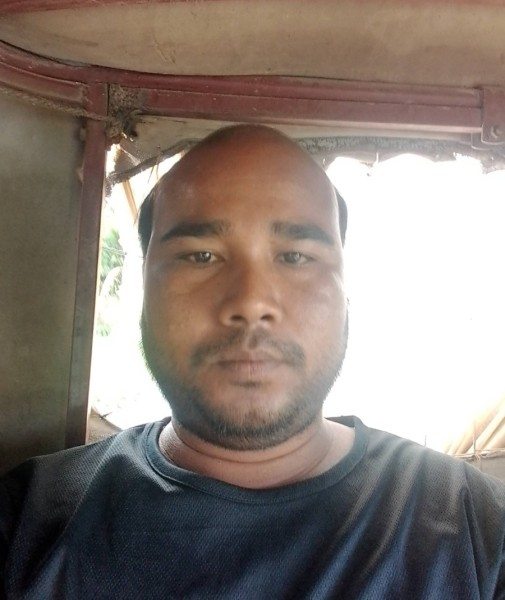 Rabiul, 33, Tipton