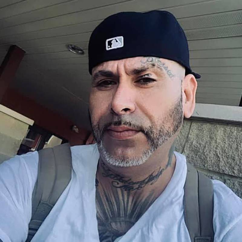Jushouston, 43, Buzau