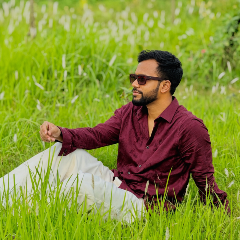 Abir Ahmed, 26, Reggane