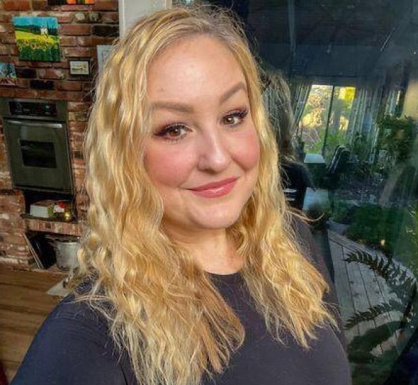 Ivana, 35, United States